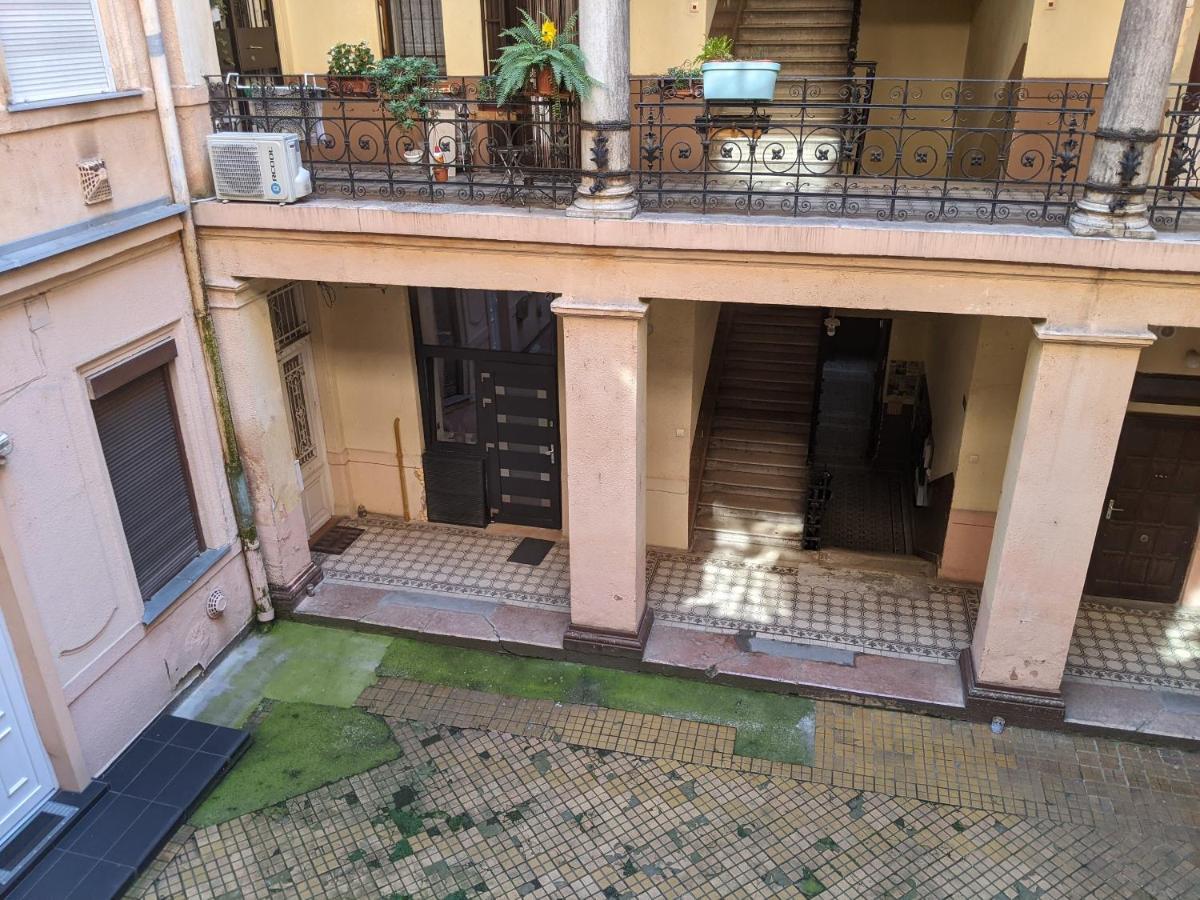 O 38 Luxe Loft Leilighet Budapest Eksteriør bilde