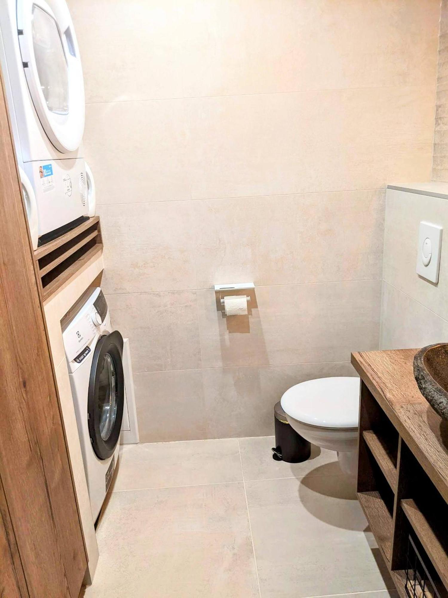 O 38 Luxe Loft Leilighet Budapest Eksteriør bilde